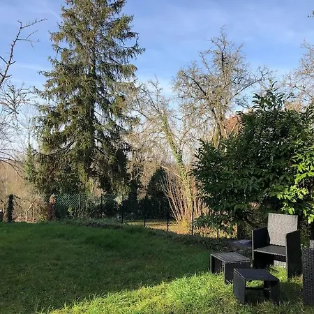 Dom wakacyjny En Perigord Douchapt